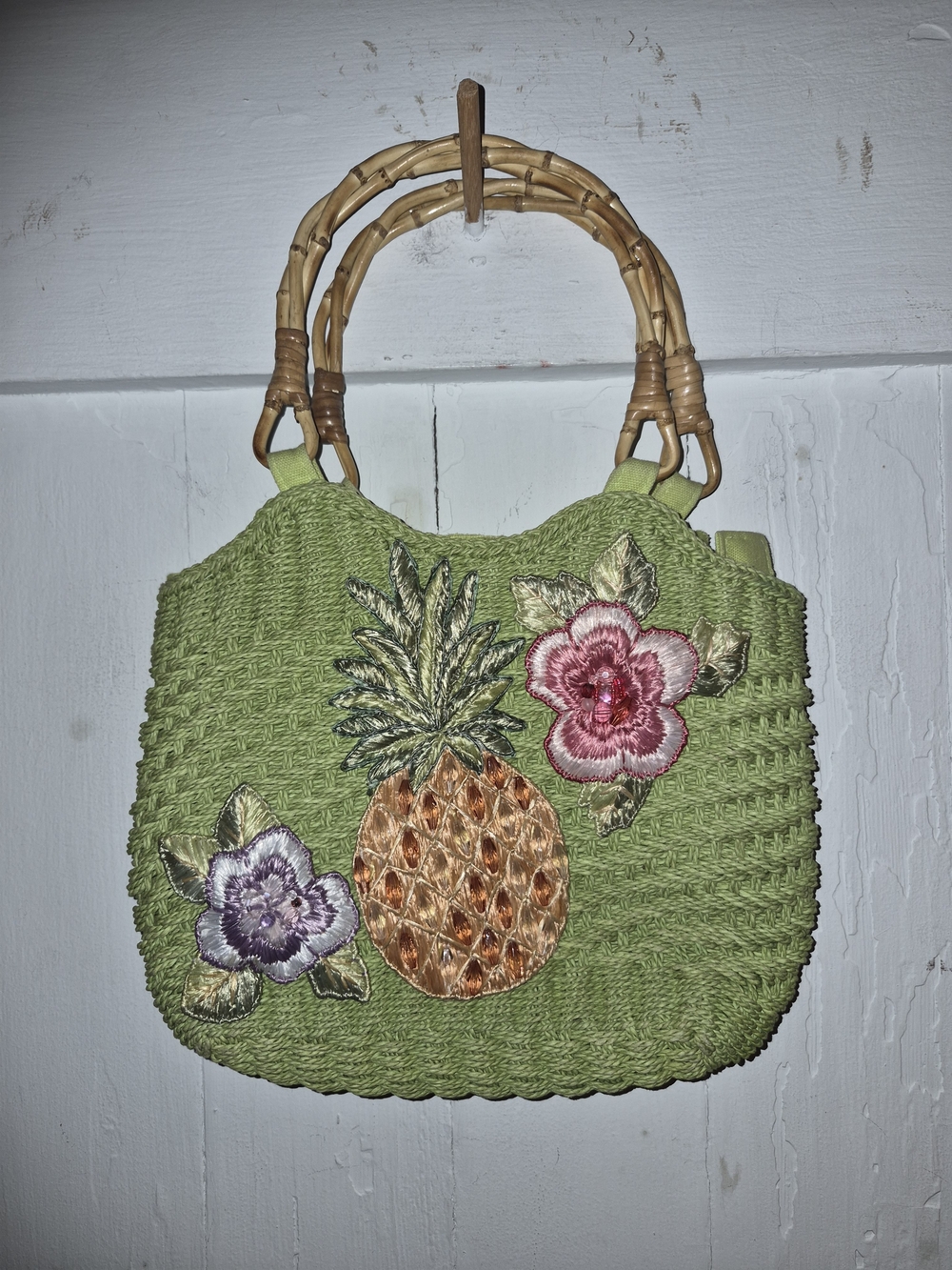 Vintage Capelli Straw Bag: Green Woven Tote with Embroidered Pineapple & Flowers - Picture 2 of 6